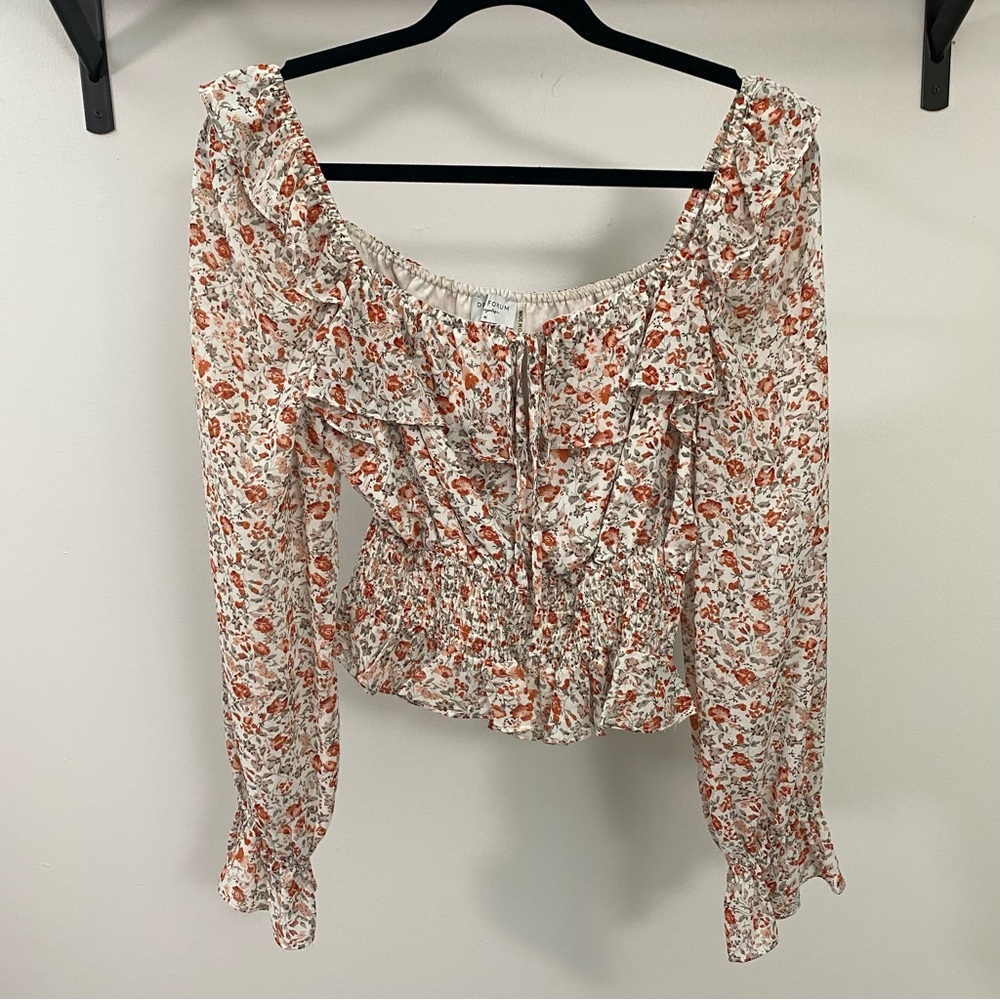 ⭐️ 2/$30 ⭐️ Floral Ruffle Smocked Waist Blouse
